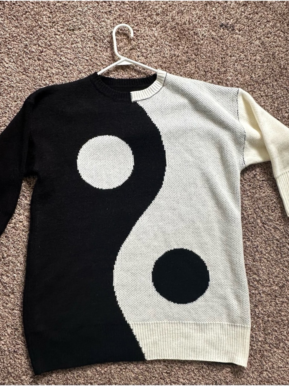Yin Yang Knit Sweater - Black & Cream